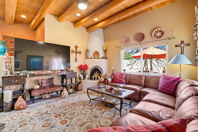 2820 Cliff Palace, Santa Fe, NM 87507