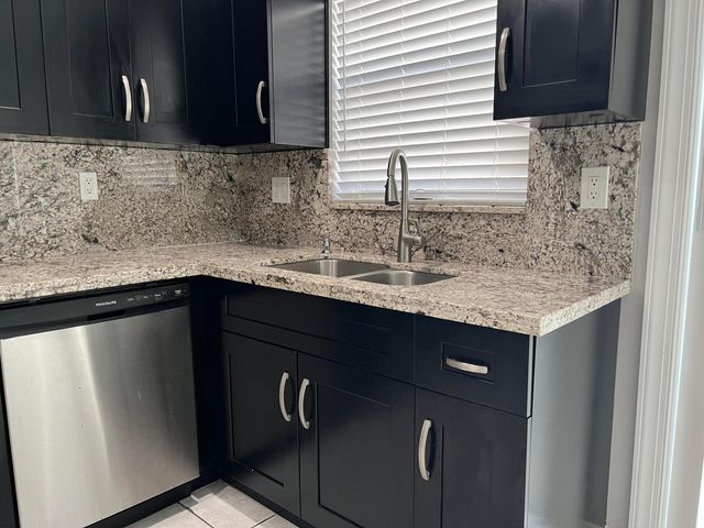 13671 Yarmouth Court, Wellington, FL 33414