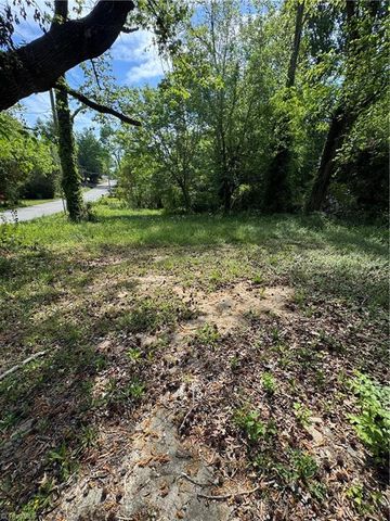 1401 Pershing Street, High Point, NC 27260