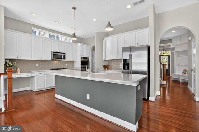 23414 HIGBEE LN, Brambleton, VA 20148