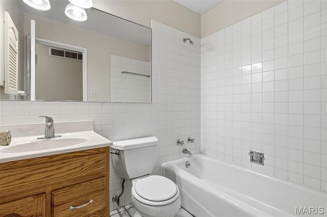 9131 Cherry Brook Lane, Crestwood, MO 63126