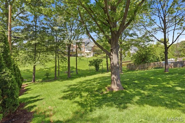 9131 Cherry Brook Lane, Crestwood, MO 63126