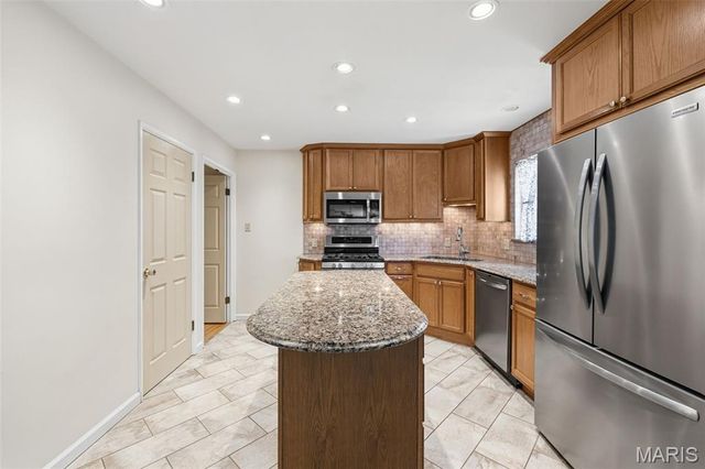 9131 Cherry Brook Lane, Crestwood, MO 63126