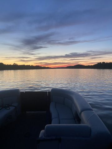 425 Hardin Bottom Rd, Clifton, TN 38425