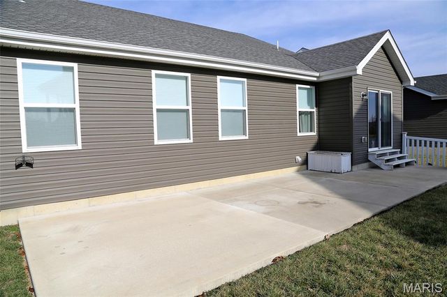 200 Brookview Way Court, O'fallon, MO 63366