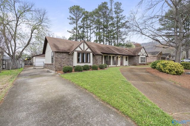 2517 Galahad Drive SE, Huntsville, AL 35803