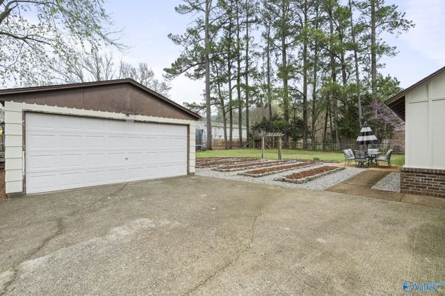 2517 Galahad Drive SE, Huntsville, AL 35803