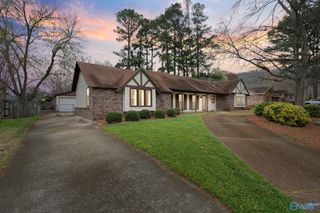 2517 Galahad Drive SE, Huntsville, AL 35803