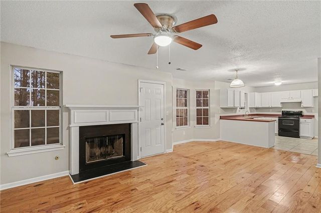 1067 Misty Meadows Point, Hampton, GA 30228