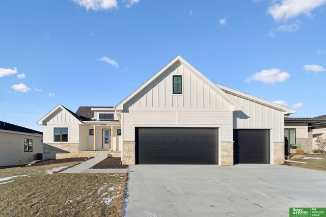 3306 S 212th Street, Elkhorn, NE 68022