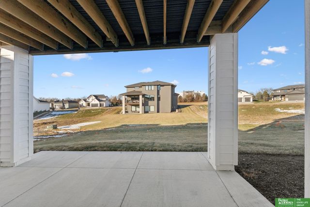 3306 S 212th Street, Elkhorn, NE 68022