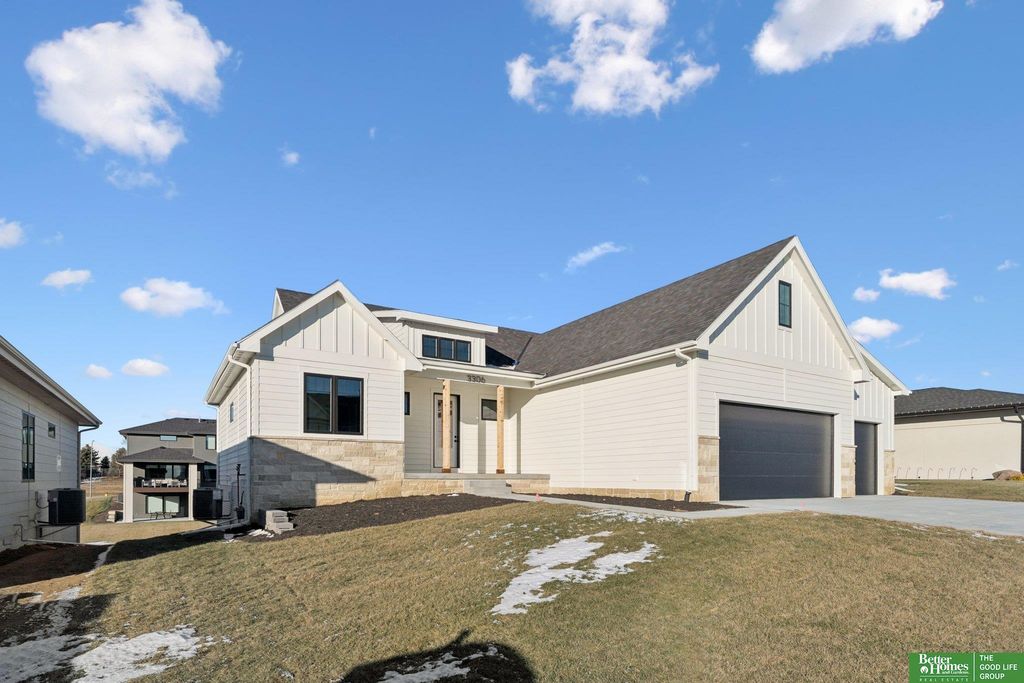 3306 S 212th Street, Elkhorn, NE 68022