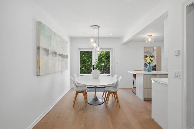 637 N Rios Avenue, Solana Beach, CA 92075