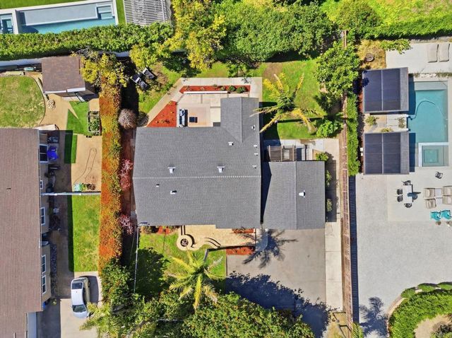 637 N Rios Avenue, Solana Beach, CA 92075