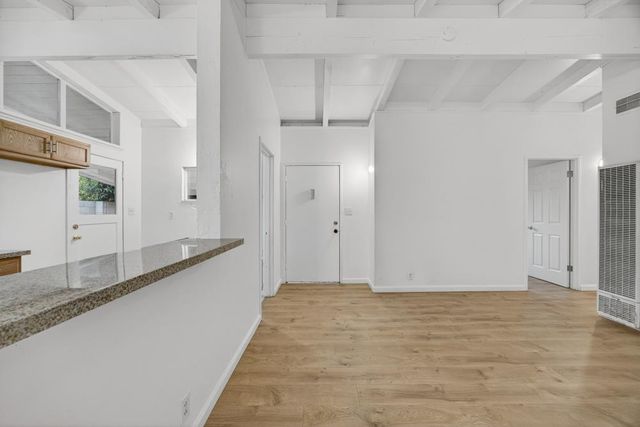 525 Dudley Dr, Roseville, CA 95678