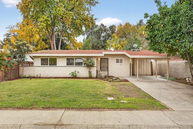 525 Dudley Dr, Roseville, CA 95678