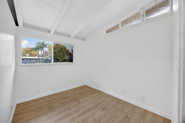 525 Dudley Dr, Roseville, CA 95678