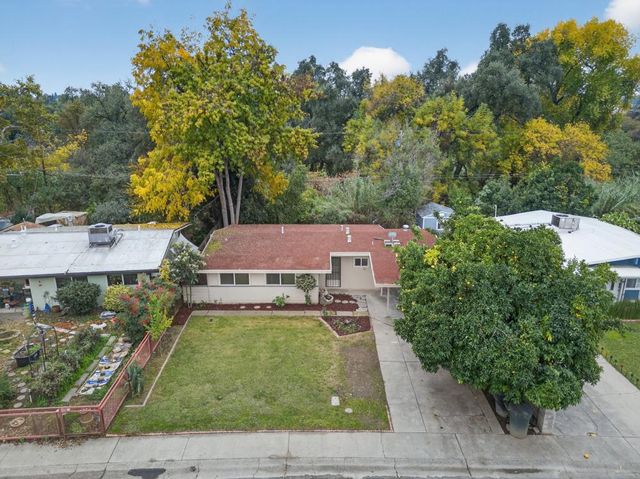 525 Dudley Dr, Roseville, CA 95678