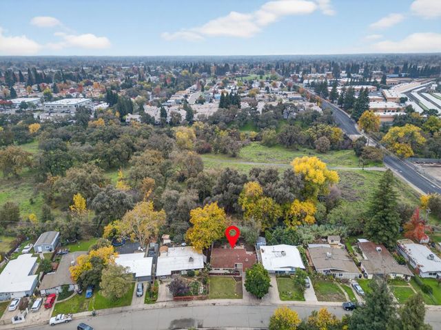 525 Dudley Dr, Roseville, CA 95678