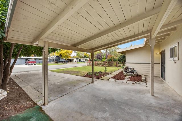 525 Dudley Dr, Roseville, CA 95678