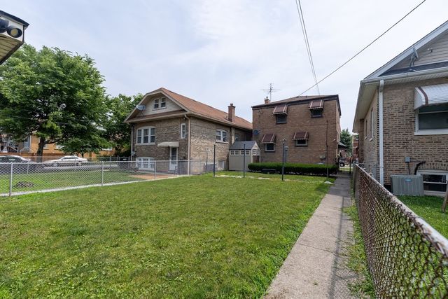 2802 Cuyler Avenue, Berwyn, IL 60402