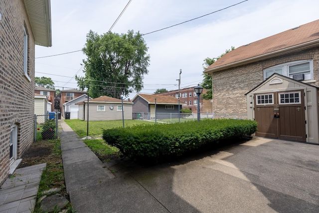 2802 Cuyler Avenue, Berwyn, IL 60402