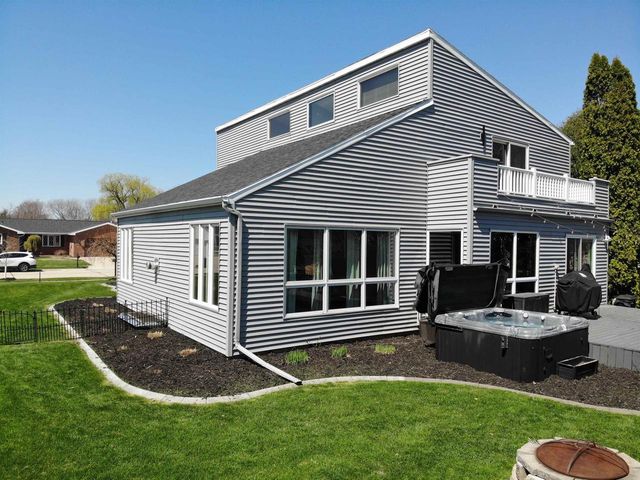 1840 CLIFFVIEW COURT, Oshkosh, WI 54901