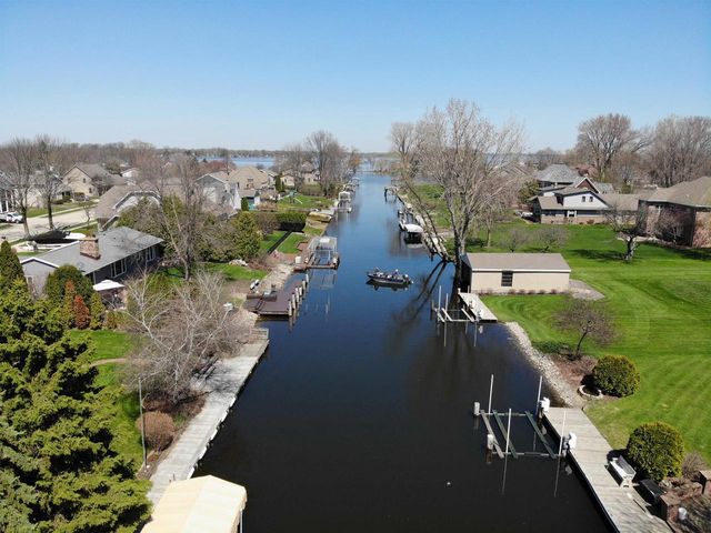 1840 CLIFFVIEW COURT, Oshkosh, WI 54901