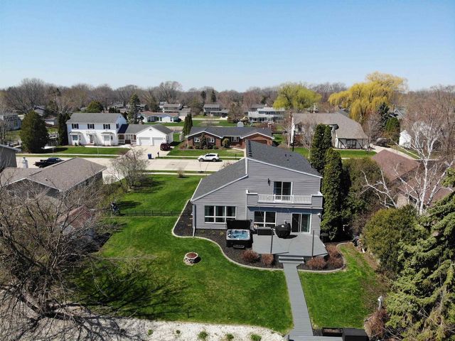 1840 CLIFFVIEW COURT, Oshkosh, WI 54901