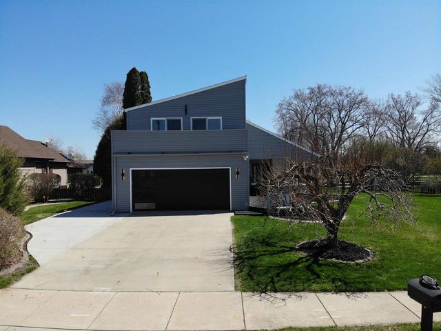 1840 CLIFFVIEW COURT, Oshkosh, WI 54901