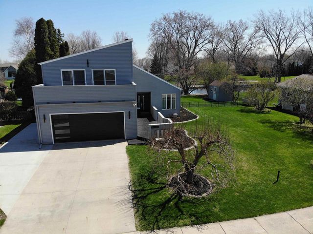 1840 CLIFFVIEW COURT, Oshkosh, WI 54901