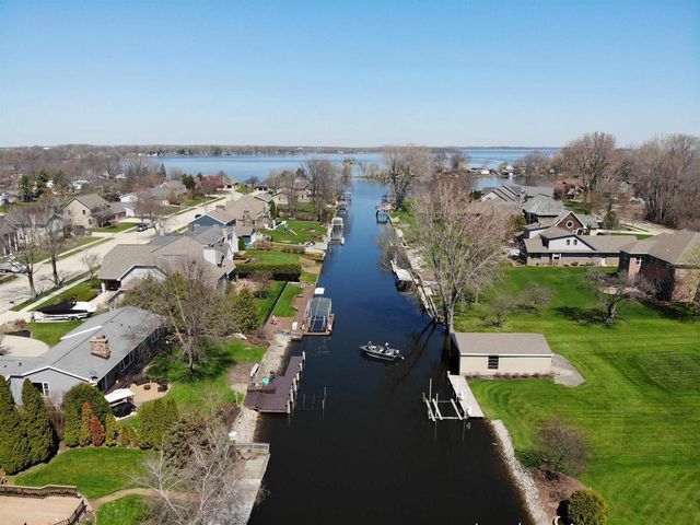 1840 CLIFFVIEW COURT, Oshkosh, WI 54901