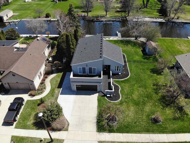 1840 CLIFFVIEW COURT, Oshkosh, WI 54901