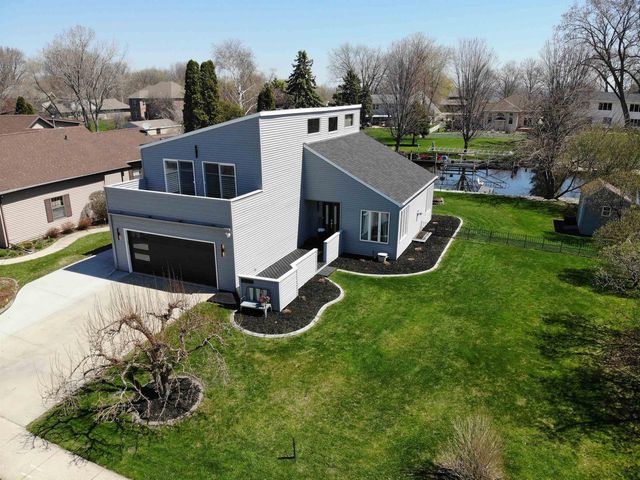 1840 CLIFFVIEW COURT, Oshkosh, WI 54901