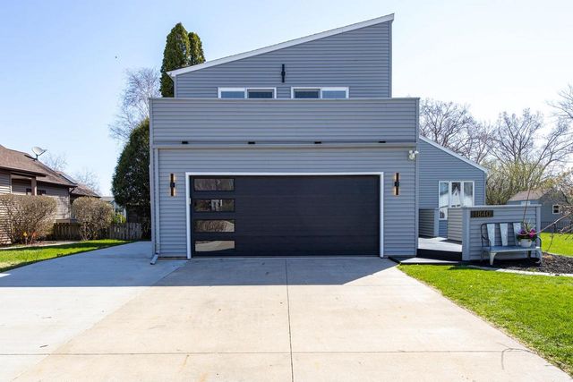 1840 CLIFFVIEW COURT, Oshkosh, WI 54901