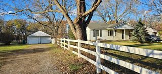 13901 Silver Lake Road, South Lyon, MI 48178