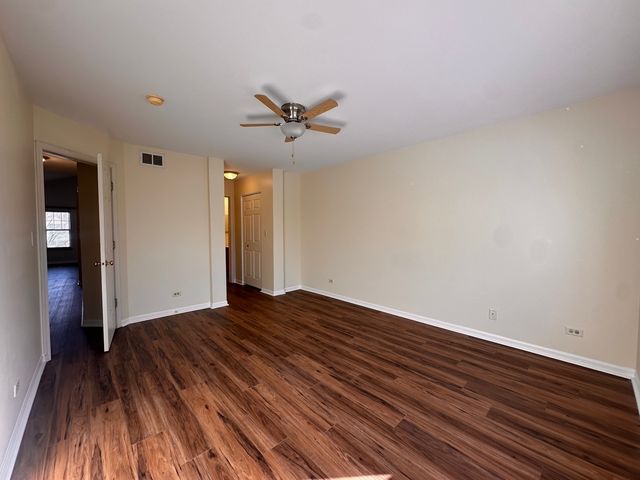 437 Pine Lake Circle, Vernon Hills, IL 60061