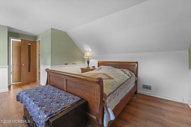 73 Broadway Road, Freehold, NJ 07728