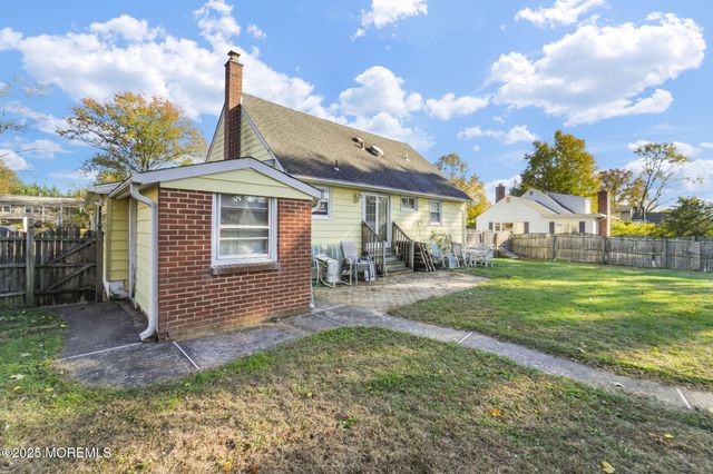 73 Broadway Road, Freehold, NJ 07728