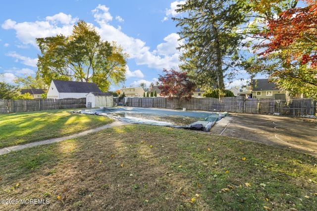 73 Broadway Road, Freehold, NJ 07728