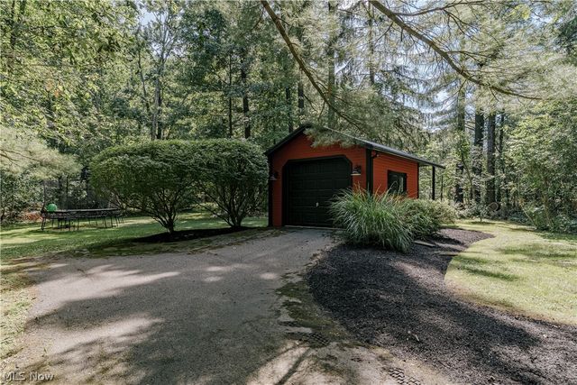 35600 Jackson Road, Moreland Hills, OH 44022