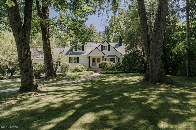 35600 Jackson Road, Moreland Hills, OH 44022