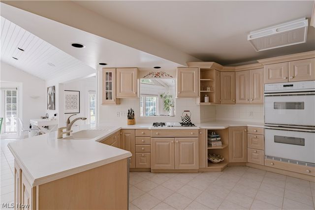 35600 Jackson Road, Moreland Hills, OH 44022