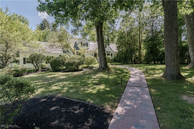 35600 Jackson Road, Moreland Hills, OH 44022