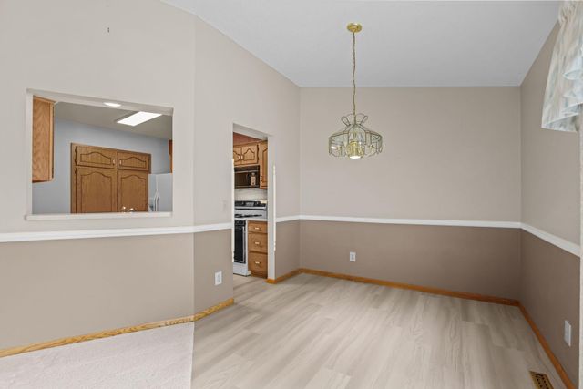 8792 Norway Street NW, Coon Rapids, MN 55433