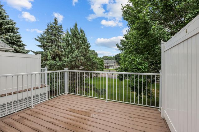8792 Norway Street NW, Coon Rapids, MN 55433