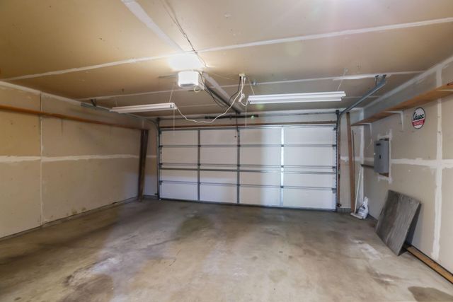 8792 Norway Street NW, Coon Rapids, MN 55433
