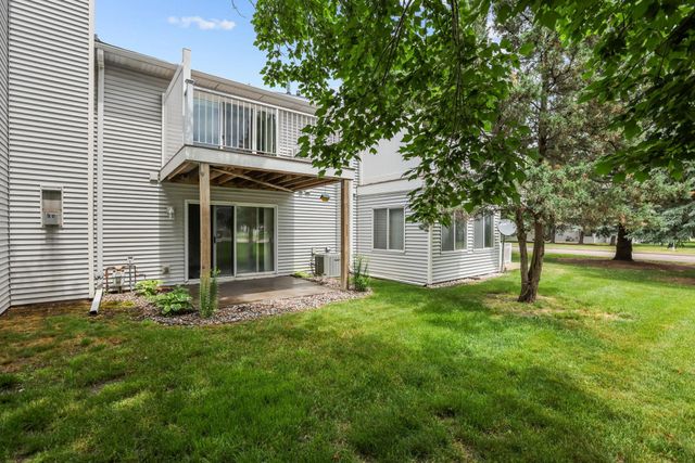 8792 Norway Street NW, Coon Rapids, MN 55433