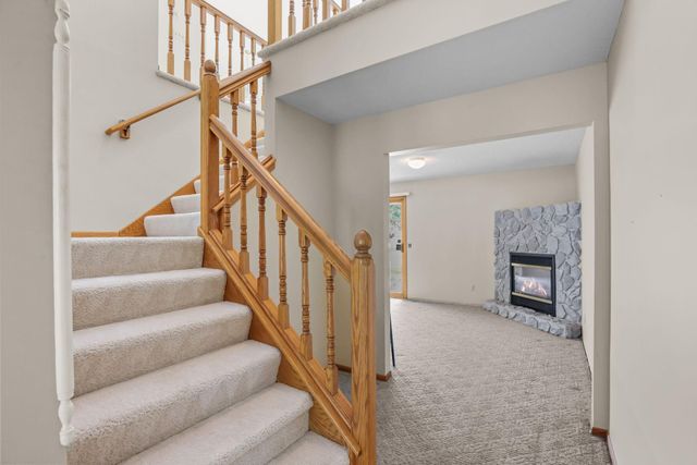8792 Norway Street NW, Coon Rapids, MN 55433