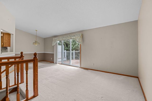8792 Norway Street NW, Coon Rapids, MN 55433